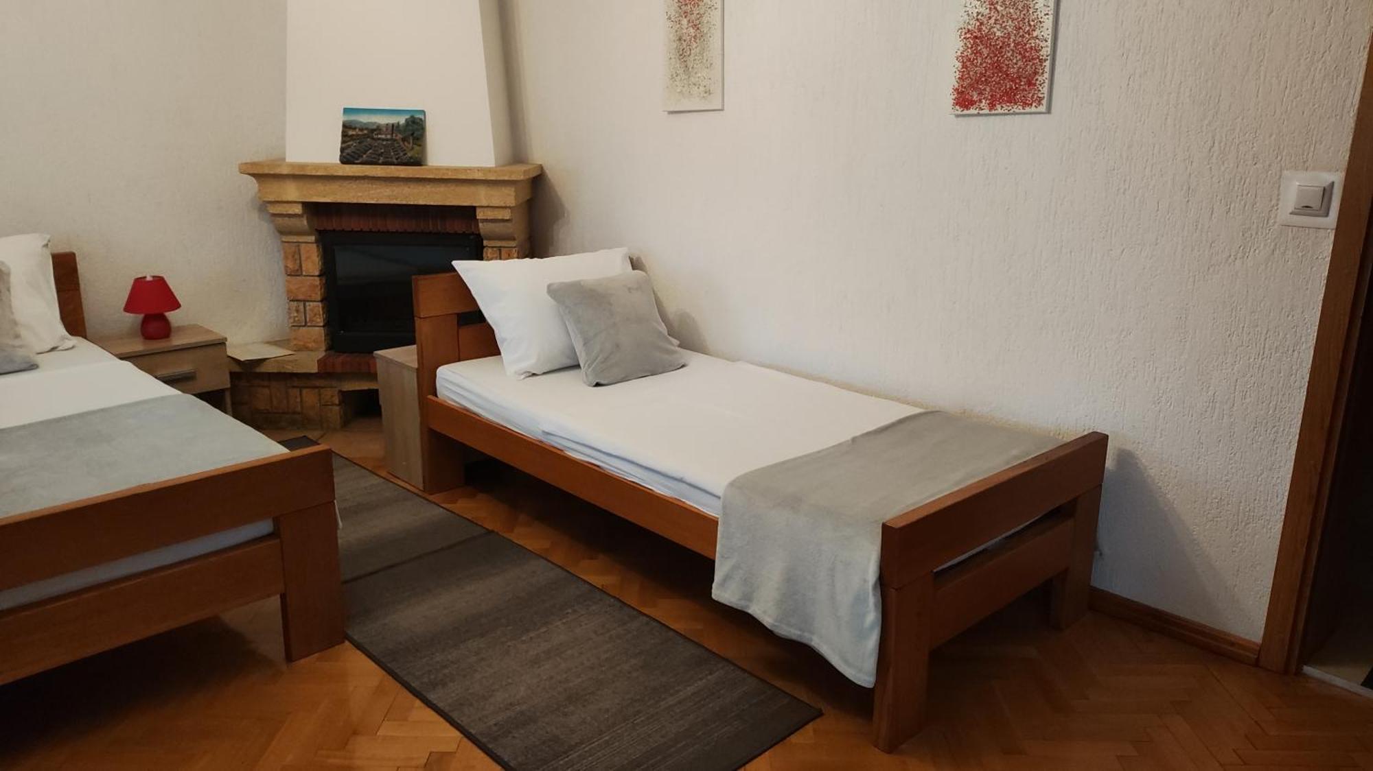 House Bogovic Apartment Karlovac Exterior photo